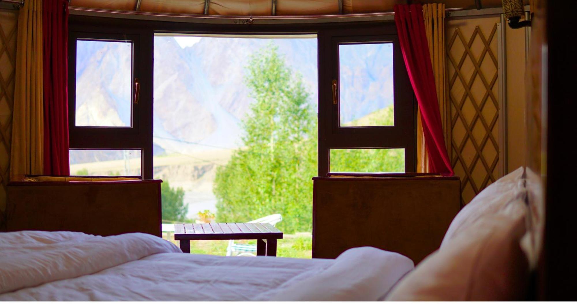 Apex Hotels And Resorts Hussaini Karimabad  外观 照片