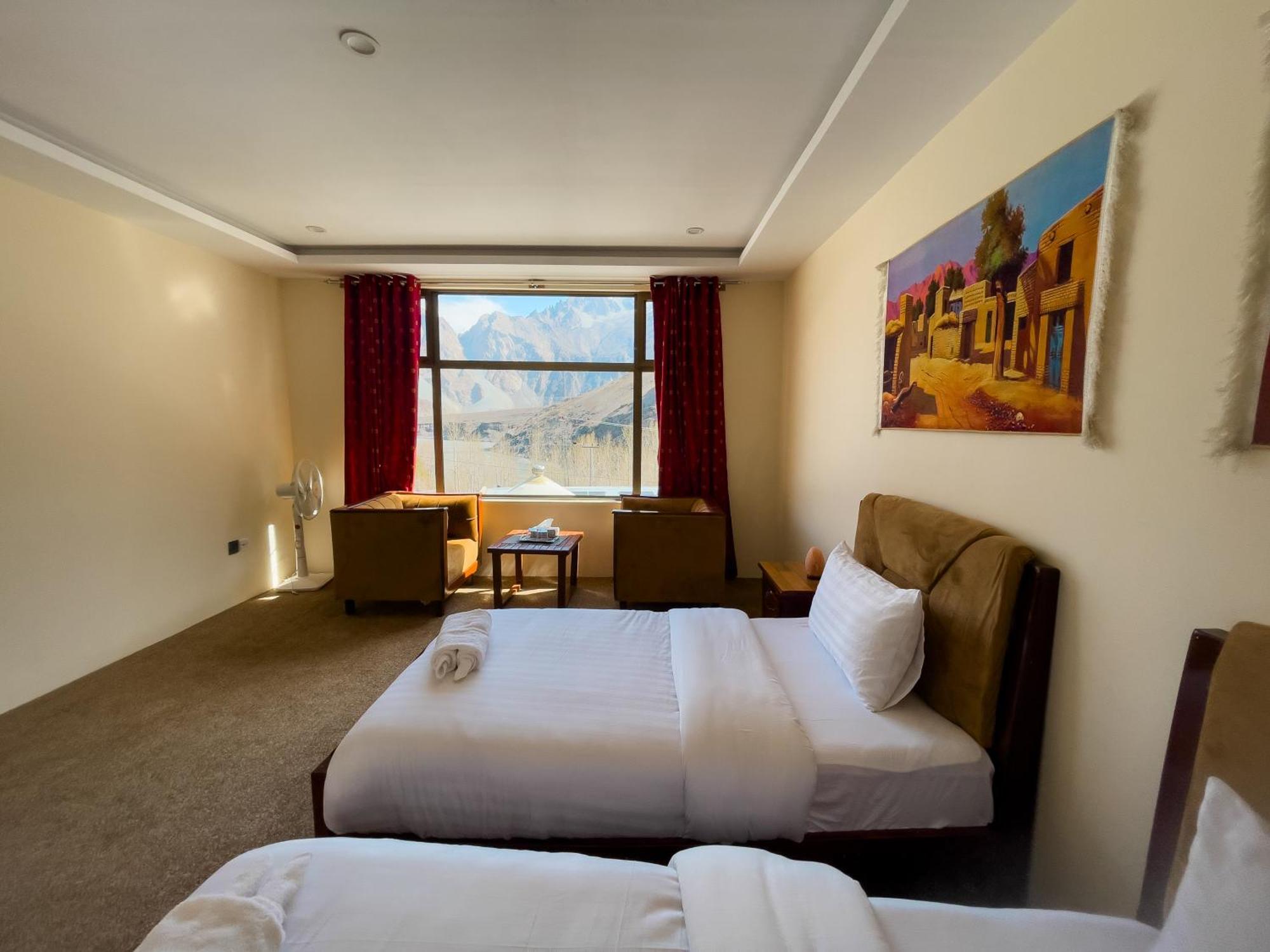 Apex Hotels And Resorts Hussaini Karimabad  外观 照片