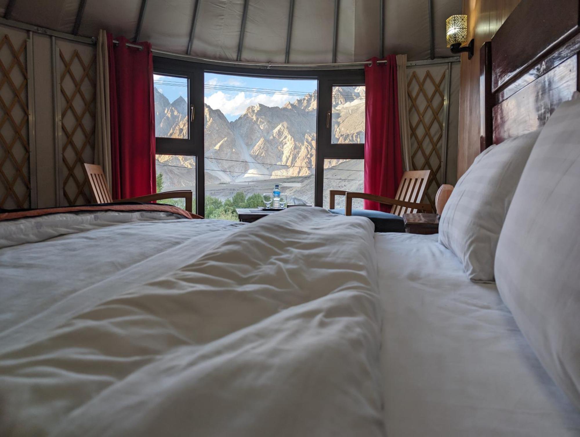 Apex Hotels And Resorts Hussaini Karimabad  外观 照片