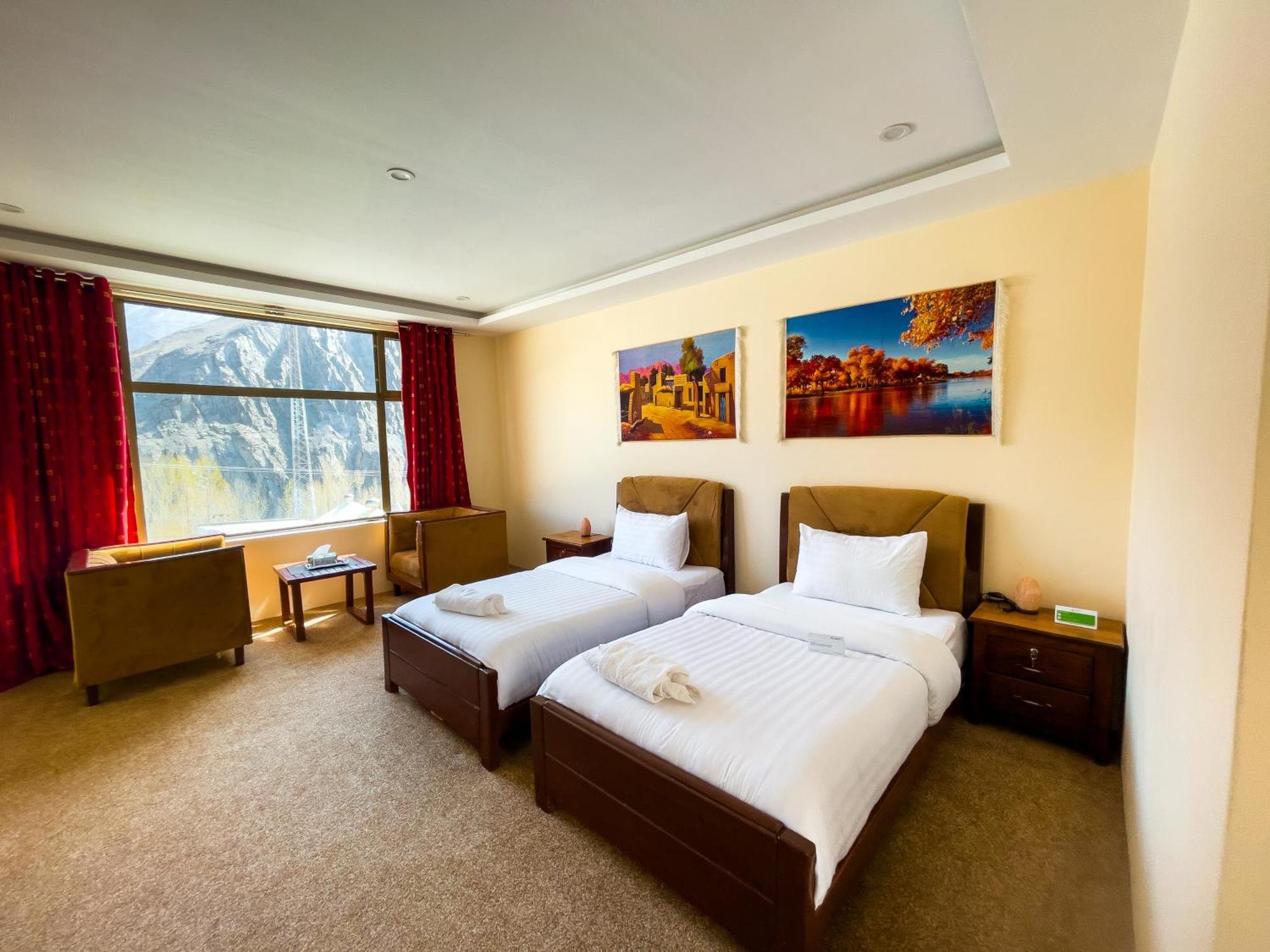 Apex Hotels And Resorts Hussaini Karimabad  外观 照片