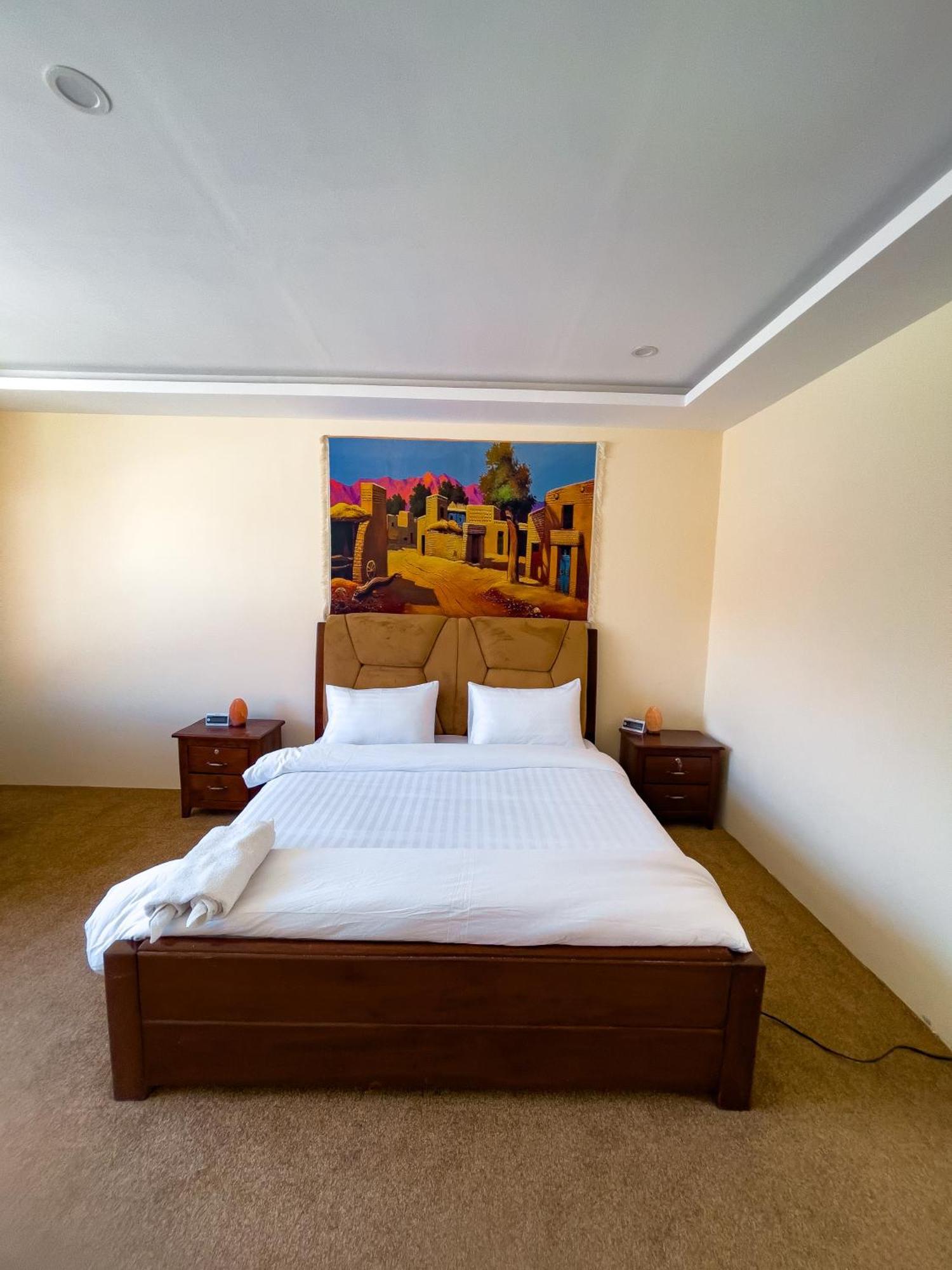Apex Hotels And Resorts Hussaini Karimabad  外观 照片